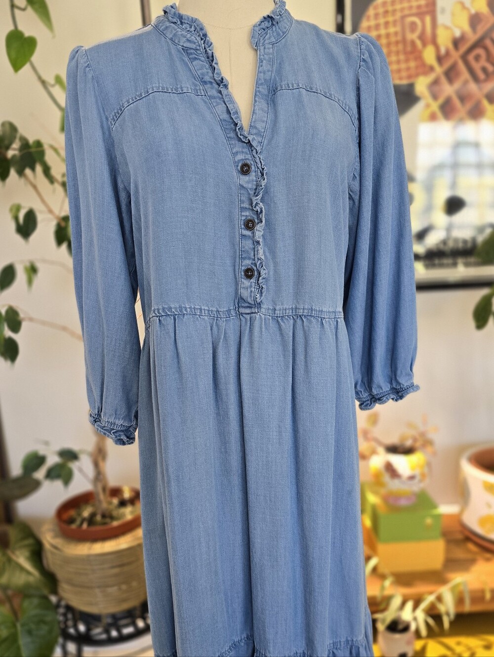 Nurture by Westbound Chambray Tiered Midi Dress Blue Small